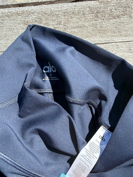 ALO High-Waist Airlift Legging - Navy LEGGING SIZE Small NWT BLUE - Picture 5 of 6